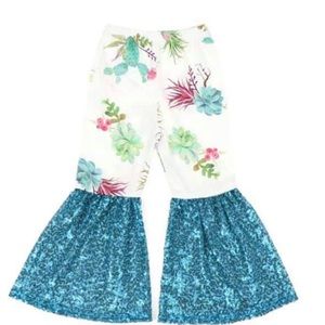 Children’s bell bottoms overload 🌵🌻